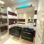 Floydhom\'S Pau Appartement Entier 4 Jours Minimum 100M2 Proche Chateau