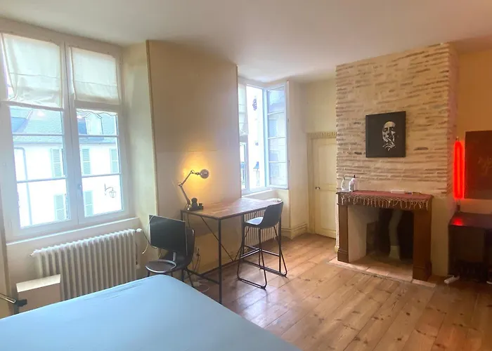 Floydhom\'S Pau Appartement Entier 4 Jours Minimum 100M2 Proche Chateau